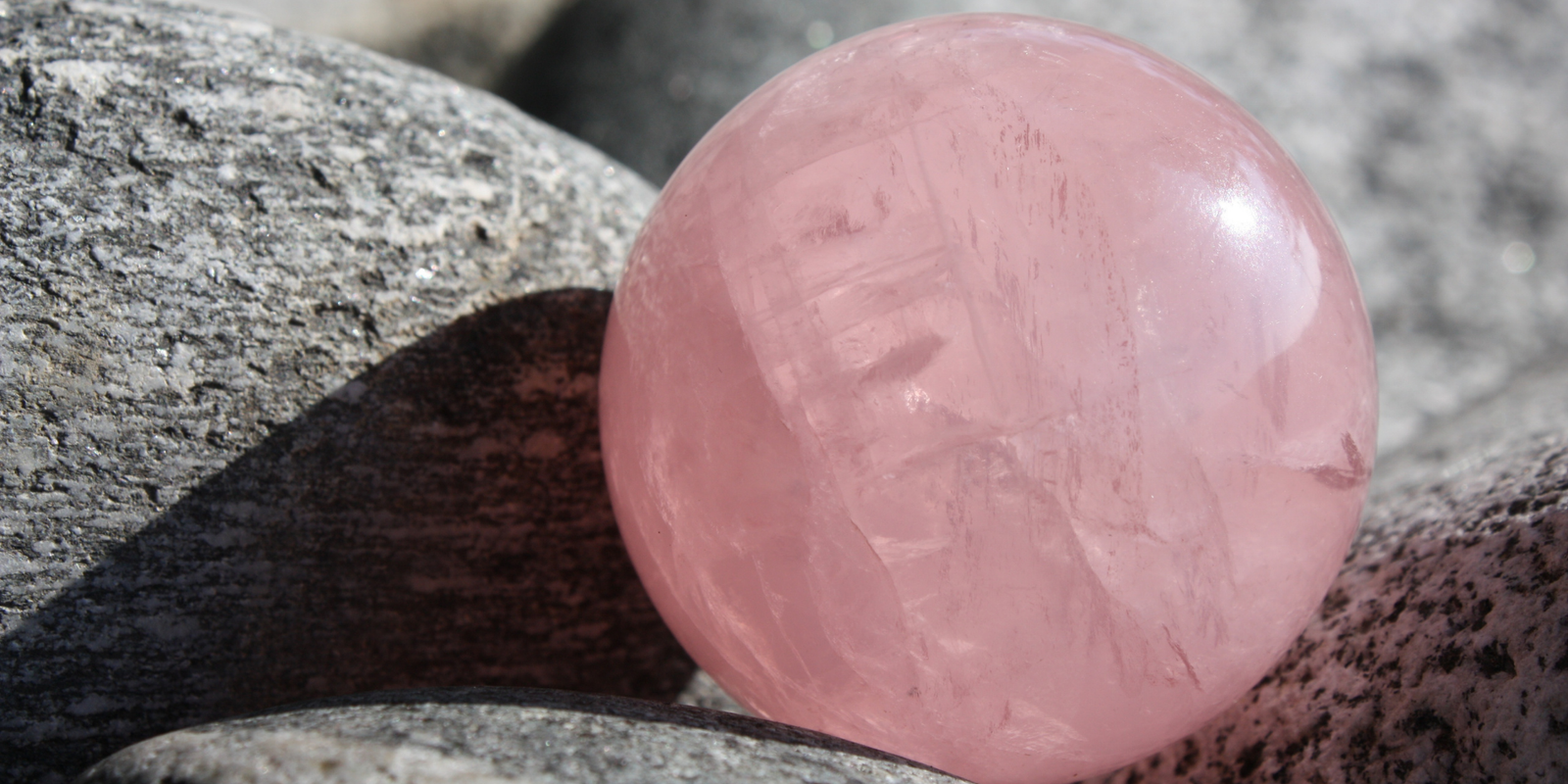Gemstone Spheres & Crystal Balls: Healing Energy, Natural Beauty, and Elegant Vibes for Your Space 1 Gemstone Spheres & Crystal Balls: Healing Energy, Natural Beauty, and Elegant Vibes for Your Space
