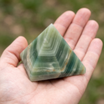 Natural Green Onyx Pyramid, 45-50mm Polished Banded Onyx Crystal Stone Specimen, India - Image 3